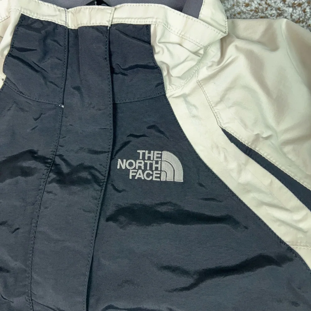 The North Face Jacket Girls Large Cream Black HyVent Rain Outdoor Waterproof